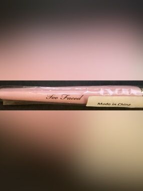 New Too Faced Concealer & Foundation Makeup Brush - Pink & Gold